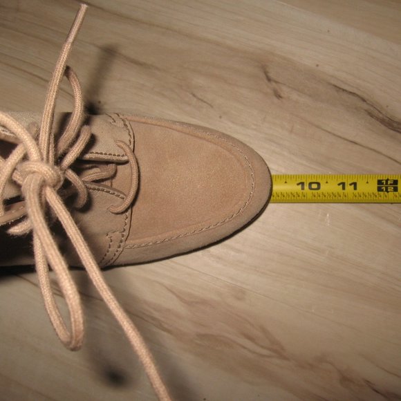 Michael Kors Wedge Boots - 9.5  M Tan Suede - Picture 6 of 7